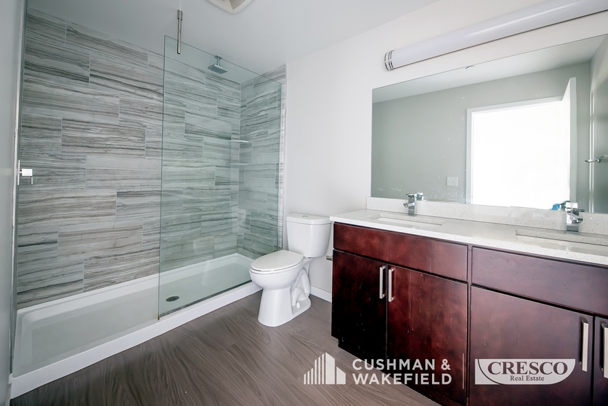 More Photos Of 3219 Detroit Ave, Cleveland Apartments For Sale
