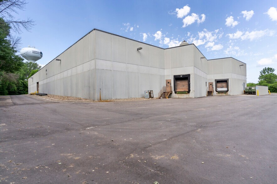 More Photos Of 405 Commerce Ct, Vadnais Heights Manufacturing For Sale