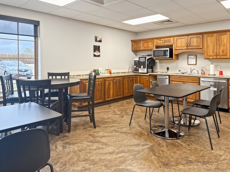 More Photos Of 1632 E 23rd Ave, Hutchinson Coworking Space