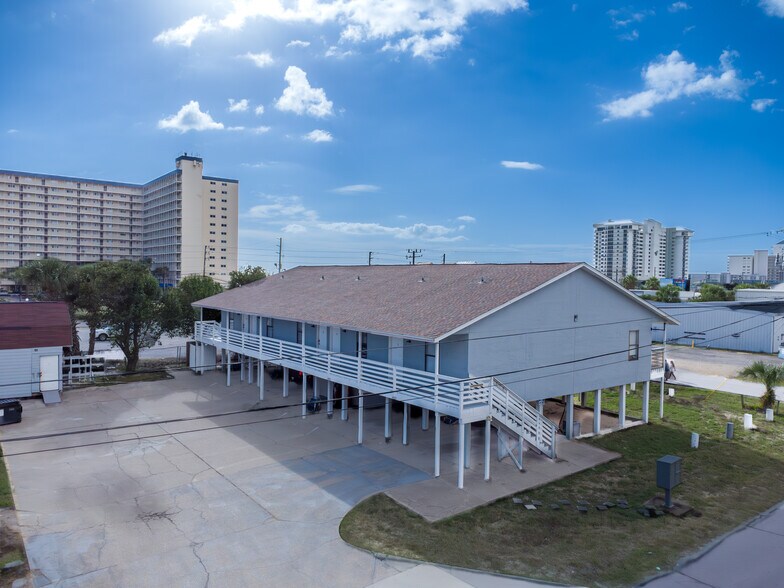 More Photos Of 4021 Dolphin Dr, Panama City Apartments For Sale