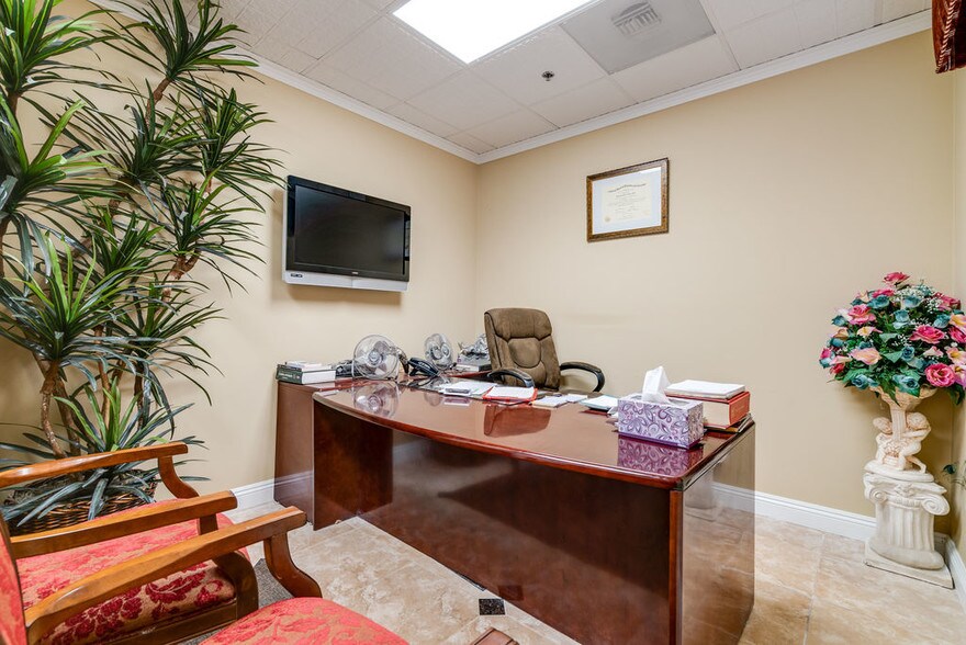 More Photos Of 41680 Ivy St, Murrieta Medical For Sale