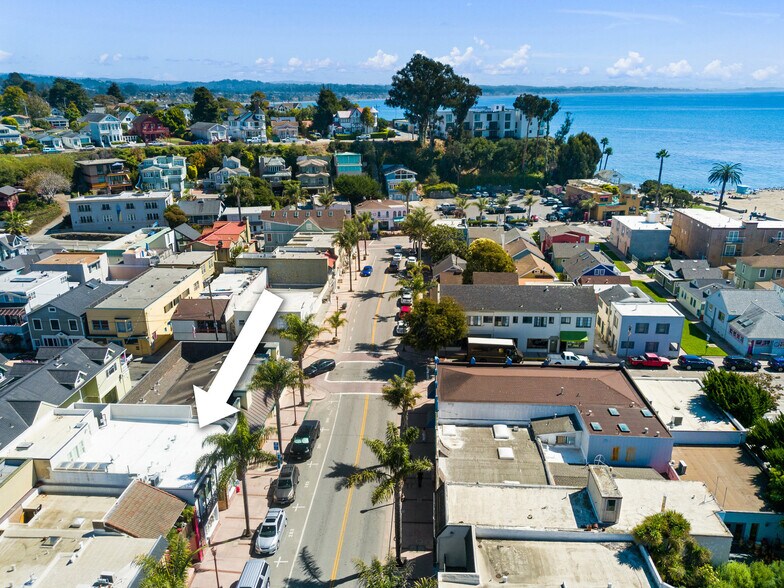 More Photos Of 208-210 Capitola Ave, Capitola Storefront Retail Residential For Sale