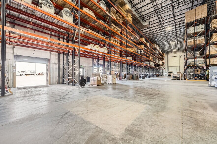 More Photos Of 7019 S Jordan Rd, Centennial Warehouse For Lease