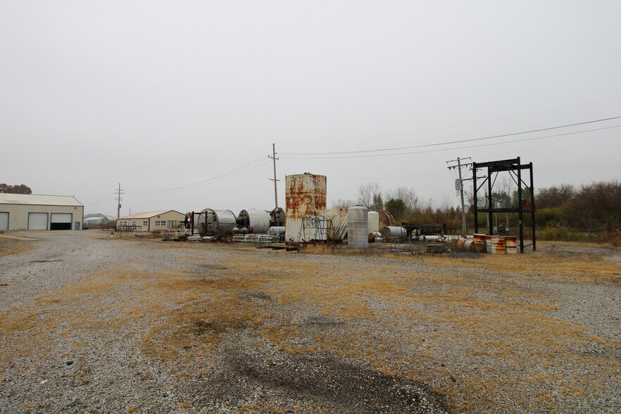 More Photos Of 7350 State Route 111, South Roxana Industrial For Sale