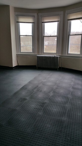 More Photos Of 7020 Woodland Ave, Philadelphia Apartments For Sale