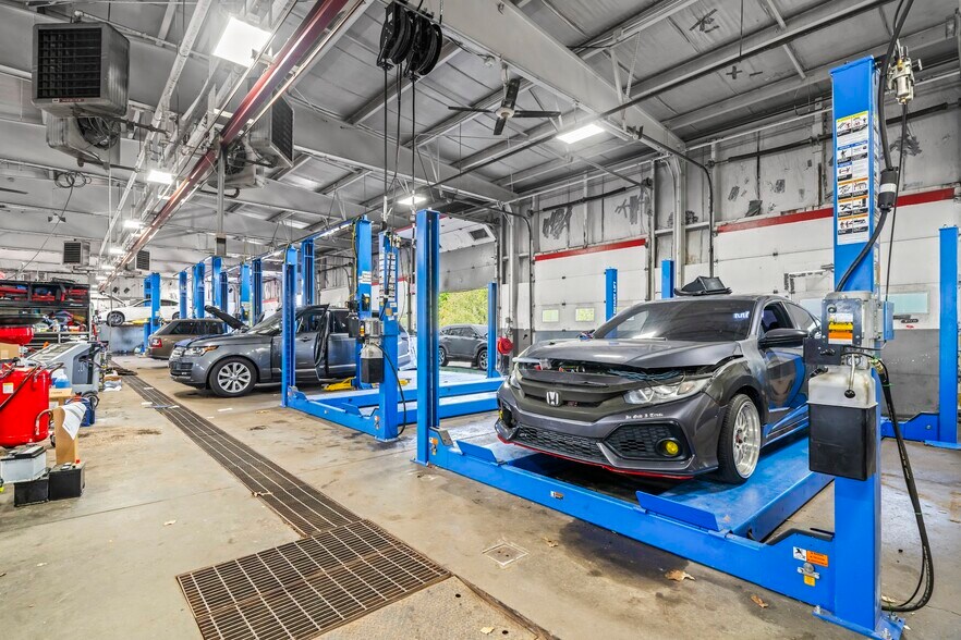 More Photos Of 512 W Center St, Manchester General Retail For Sale