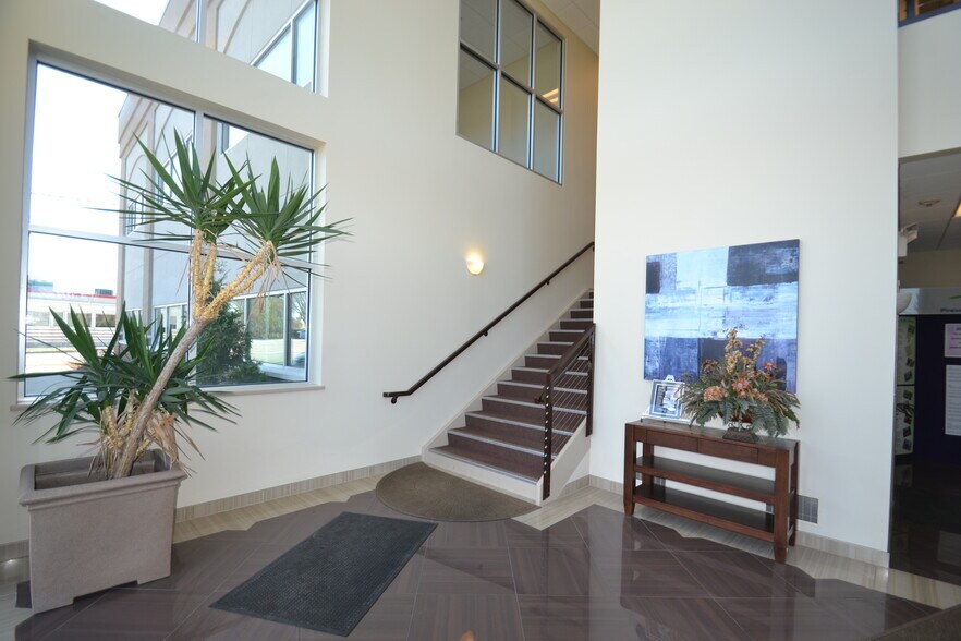 More Photos Of 906 Spencer St, Syracuse Office Residential For Lease