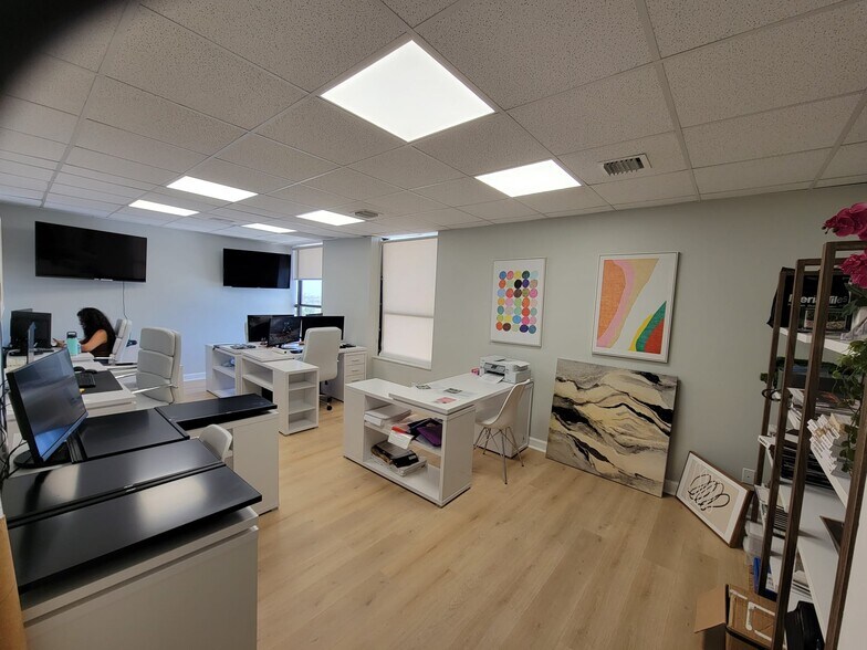 More Photos Of 1250 E Hallandale Beach Blvd, Hallandale Beach Office For Lease