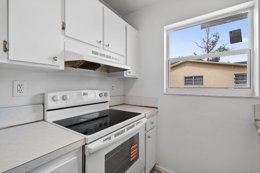 More Photos Of 461 Sunshine Dr, Coconut Creek Apartments For Sale