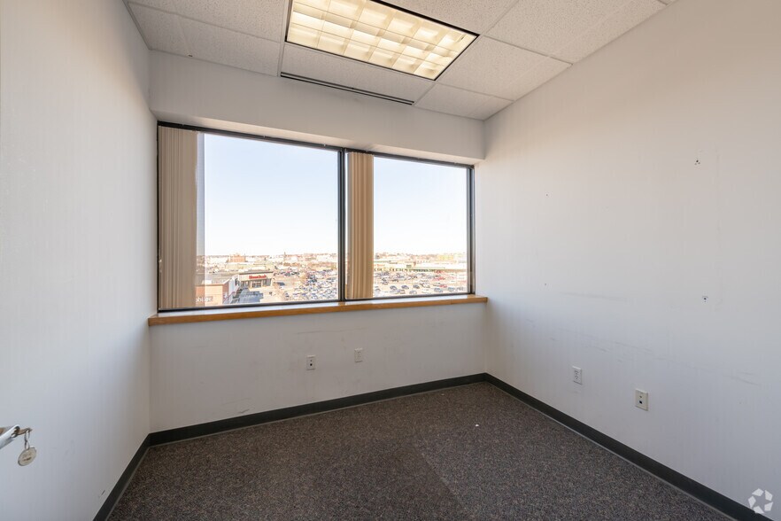 More Photos Of 90 Everett Ave, Chelsea Medical For Lease