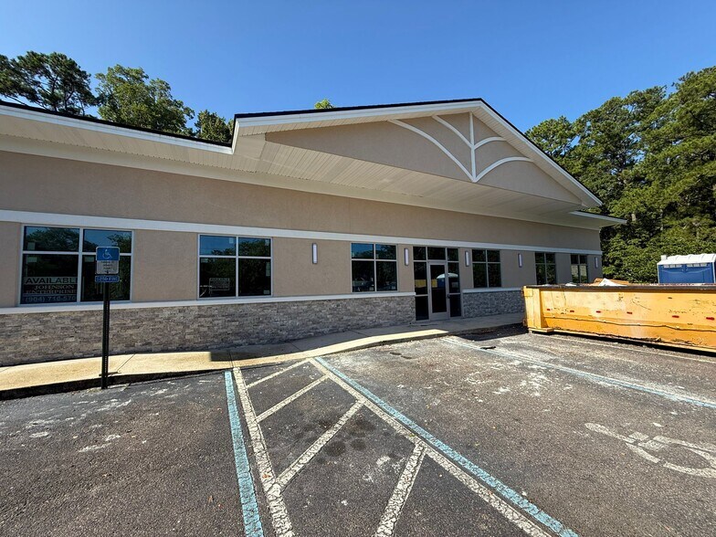 More Photos Of 2416 Dunn Ave, Jacksonville Medical For Lease