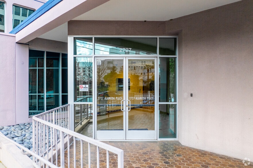 More Photos Of 2727 W Alameda Ave, Burbank Medical For Sale