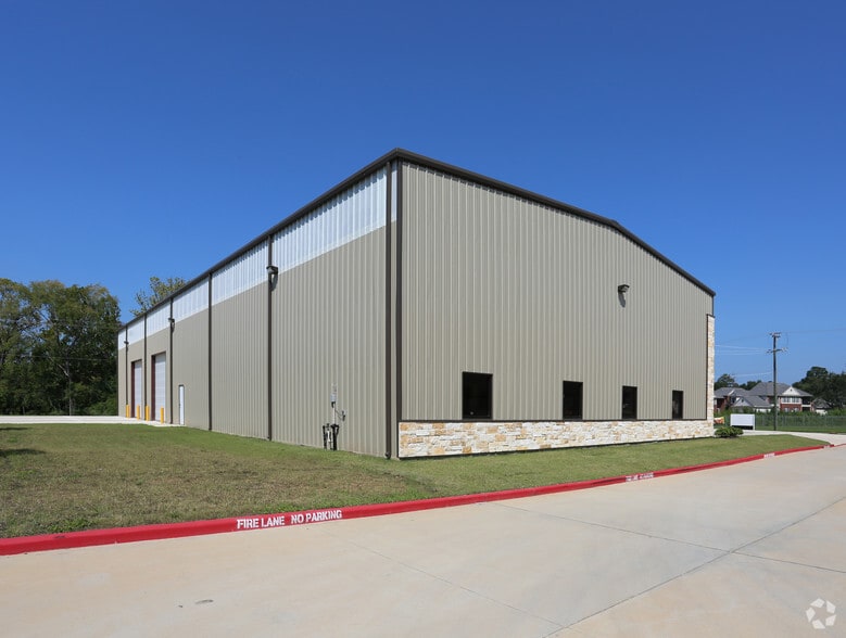 More Photos Of 501 Hickerson St, Conroe Unknown For Lease
