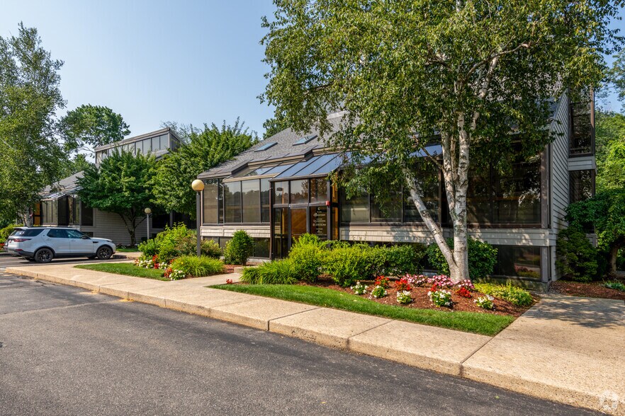 More Photos Of 7 Kimball Ln, Lynnfield Office For Lease