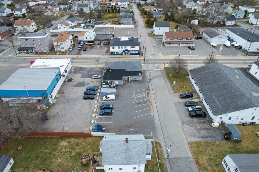 More Photos Of 77-79 Main Rd, Tiverton Restaurant For Sale