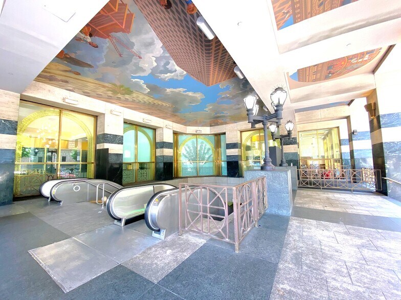 More Photos Of 660 S Figueroa St, Los Angeles Office For Sale