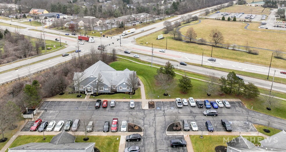 More Photos Of 1305 Corporate Dr, Hudson Medical For Lease