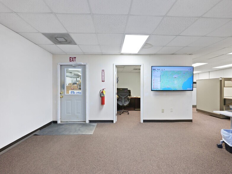 More Photos Of 2567 Athens Hwy, Gainesville Warehouse For Sale