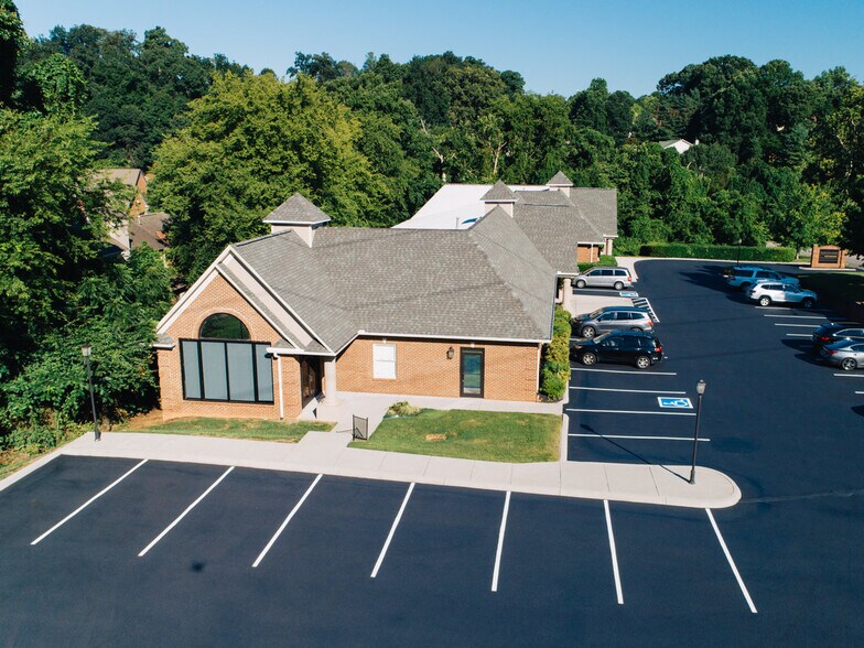 More Photos Of 1341 Branton Blvd, Knoxville Office For Lease