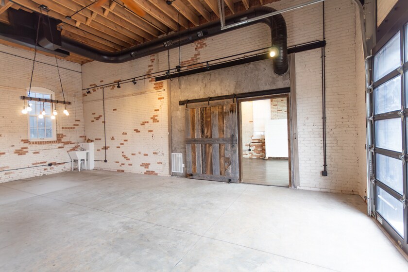 More Photos Of 301 Main St, Windsor Restaurant For Lease