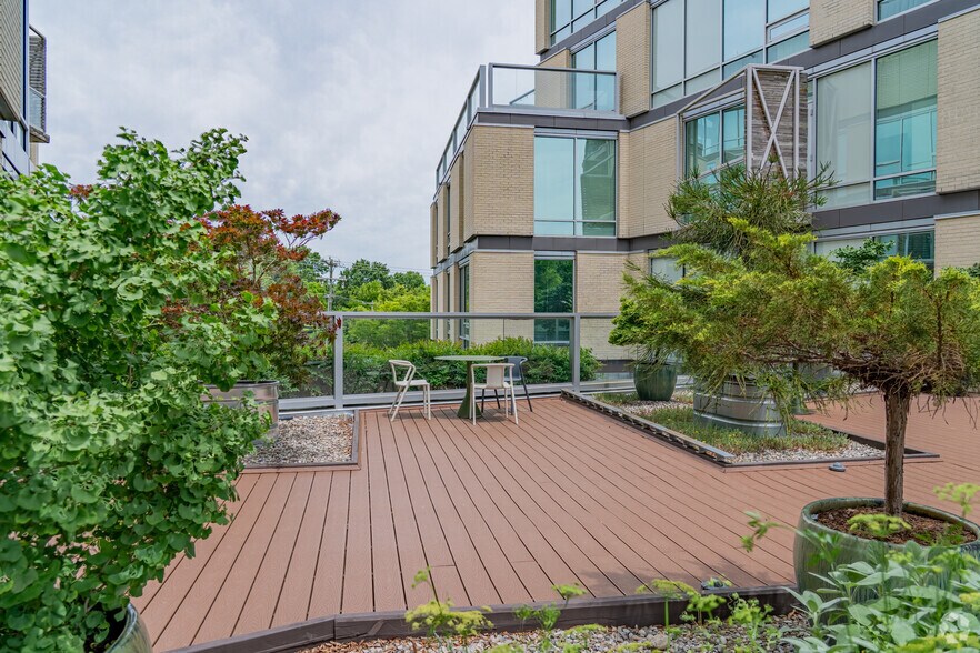More Photos Of 601 W Rosemary St, Chapel Hill Apartments For Sale