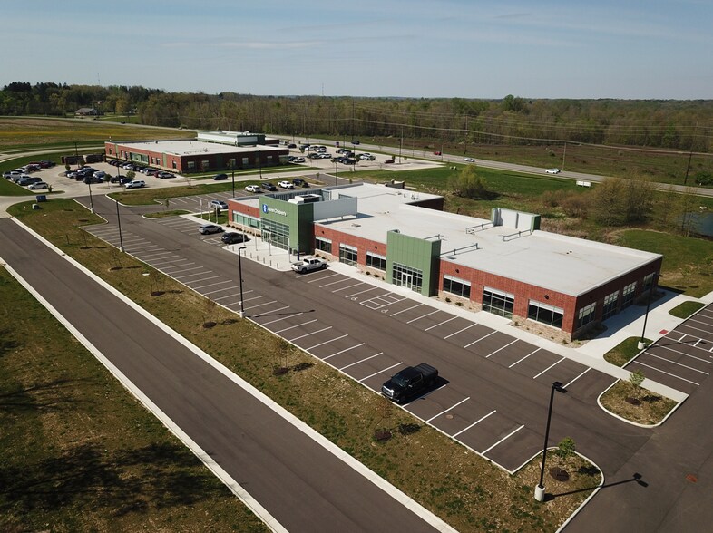 More Photos Of 1027 S Trimble Rd, Mansfield Medical For Lease