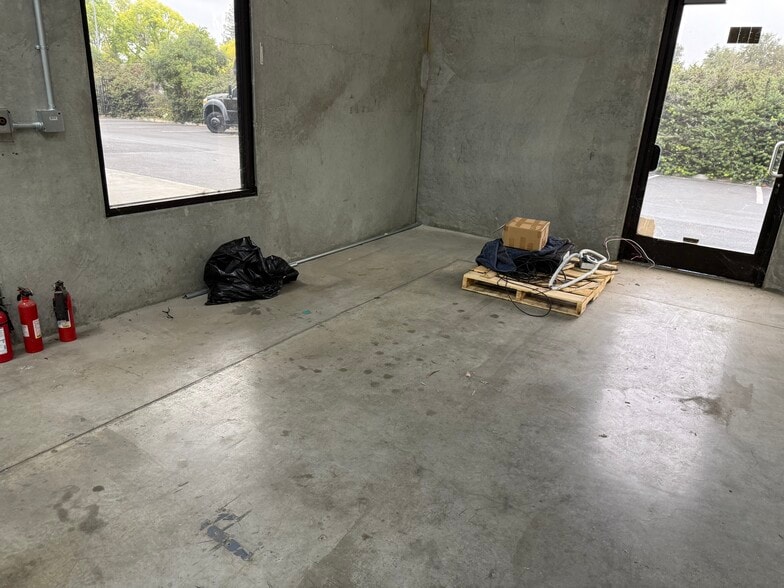 More Photos Of 2230 Will Wool Dr, San Jose Warehouse For Lease
