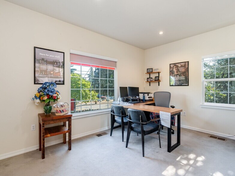 More Photos Of 2800 E Evergreen Blvd, Vancouver Office Residential For Lease