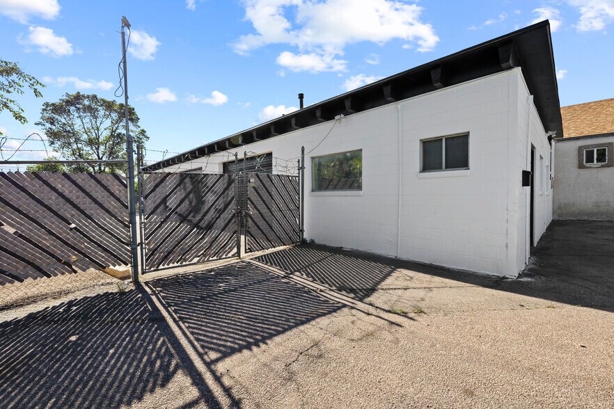 More Photos Of 2702 N Nevada Ave, Colorado Springs Auto Repair For Lease