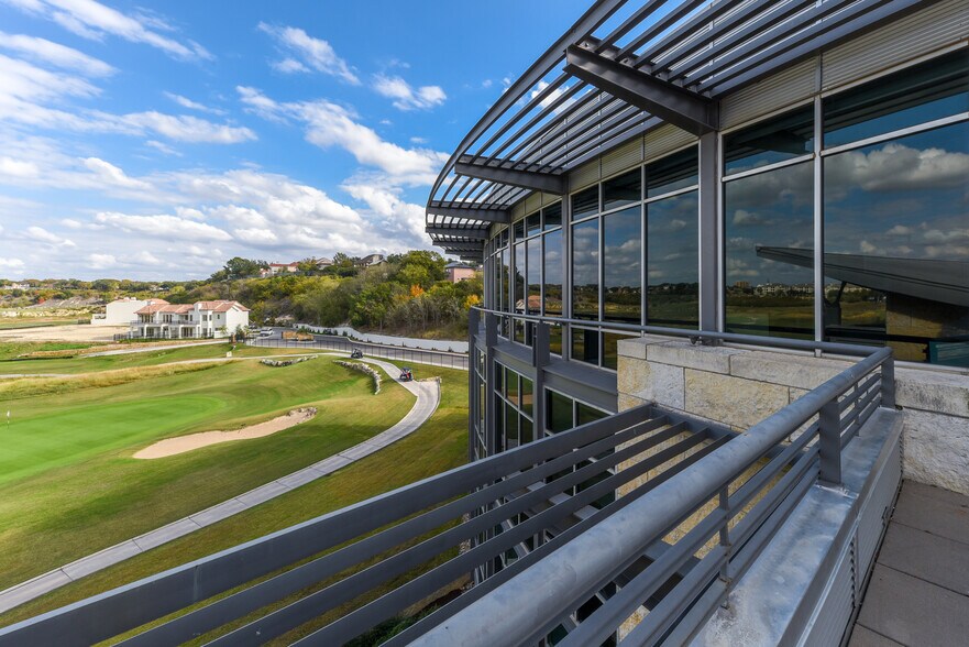 More Photos Of 200 E Basse Rd, San Antonio Office For Lease