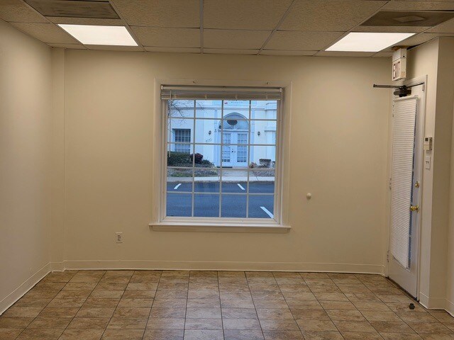 More Photos Of 8755-8785 Mathis Ave, Manassas Office For Lease