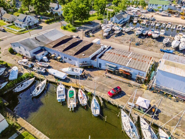 More Photos Of 41 Degnon Blvd, Bay Shore Manufacturing For Sale