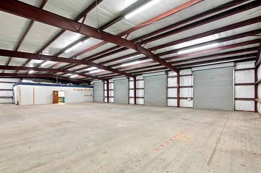 More Photos Of 512 Hartman Rd, Victoria Warehouse For Sale