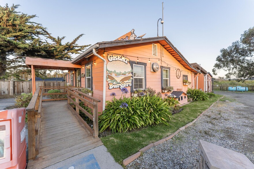 Primary Photo Of 7921 Moss Landing Rd, Moss Landing Restaurant For Sale