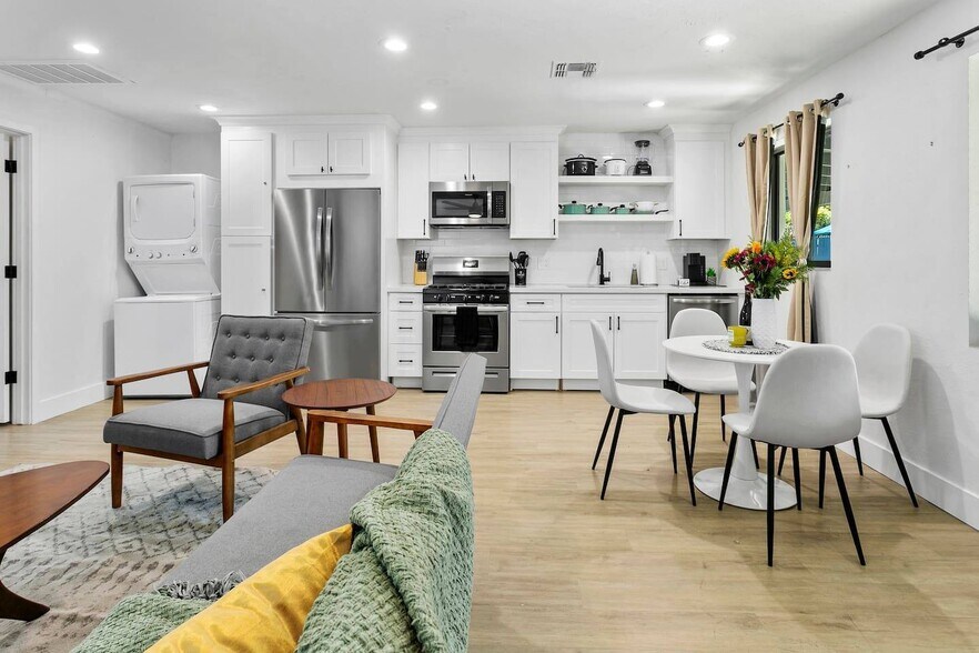 More Photos Of 3139 N 40th St, Phoenix Apartments For Sale