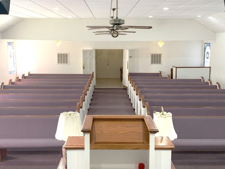 More Photos Of 178 Railroad st, Coats Religious Facility For Sale