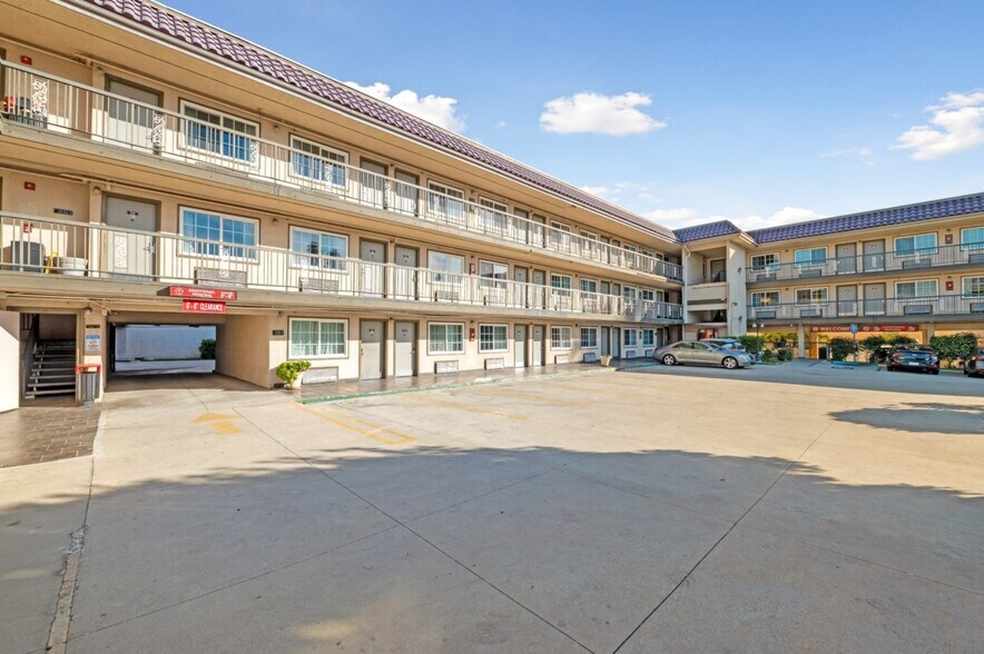 More Photos Of 2156 E Colorado Blvd, Pasadena Hotel For Sale