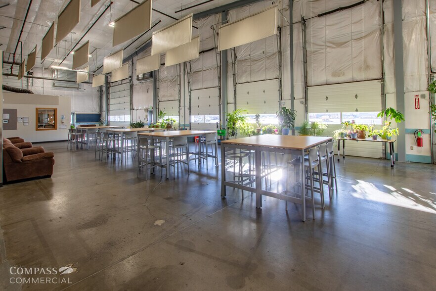More Photos Of 20730 Brinson Blvd, Bend Industrial For Lease