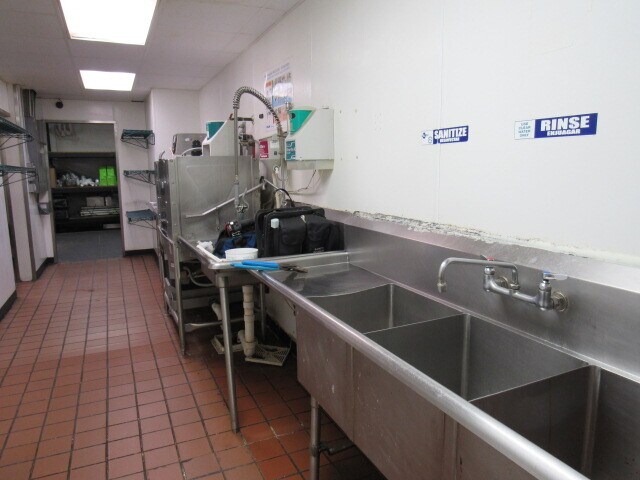 More Photos Of 509 E Oak St, Monticello Lodge Meeting Hall For Lease