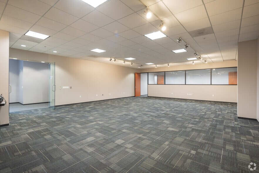 More Photos Of Hospitality Ln @ Tippecanoe, San Bernardino Unknown For Lease