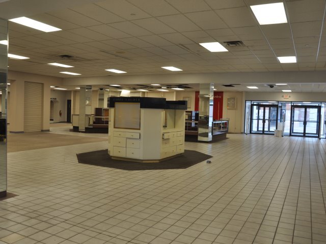 More Photos Of 600-660 W Saint Germain St, Saint Cloud Freestanding For Sale