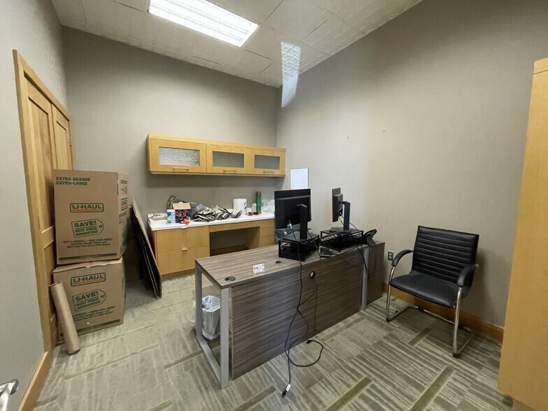 More Photos Of 1215 N 500 W, Provo Storefront For Lease