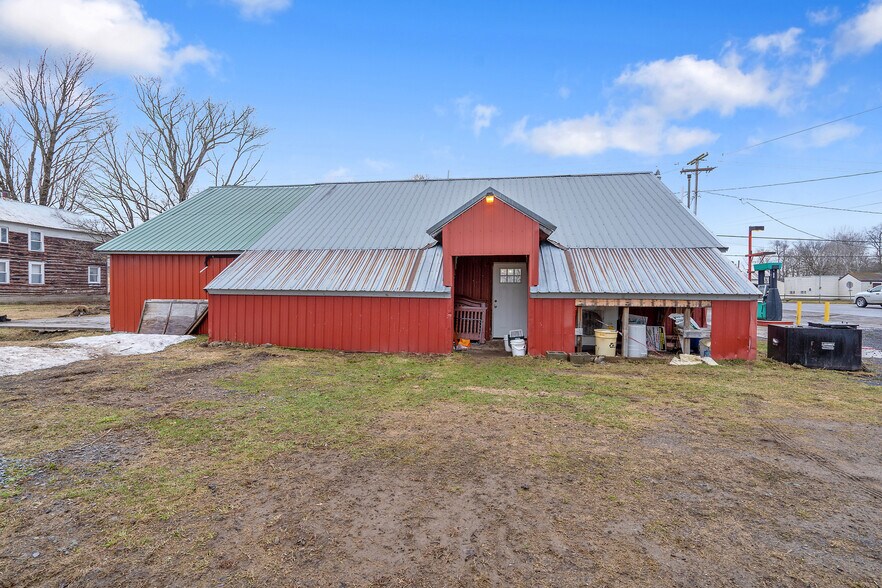 More Photos Of 2107 N Osceola Rd, Camden Service Station For Sale