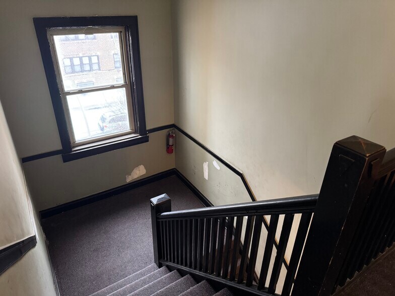 More Photos Of 605 E 80th St, Chicago Apartments For Sale