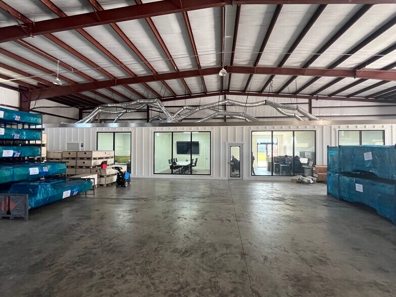 More Photos Of 5881 Imperial Loop, College Station Industrial For Lease
