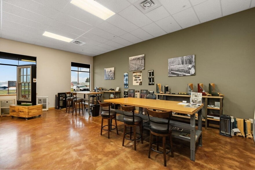 More Photos Of 81211 Gallatin Rd, Bozeman General Retail For Sale