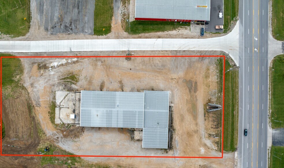More Photos Of 4701 S Limit Ave, Sedalia Warehouse For Lease