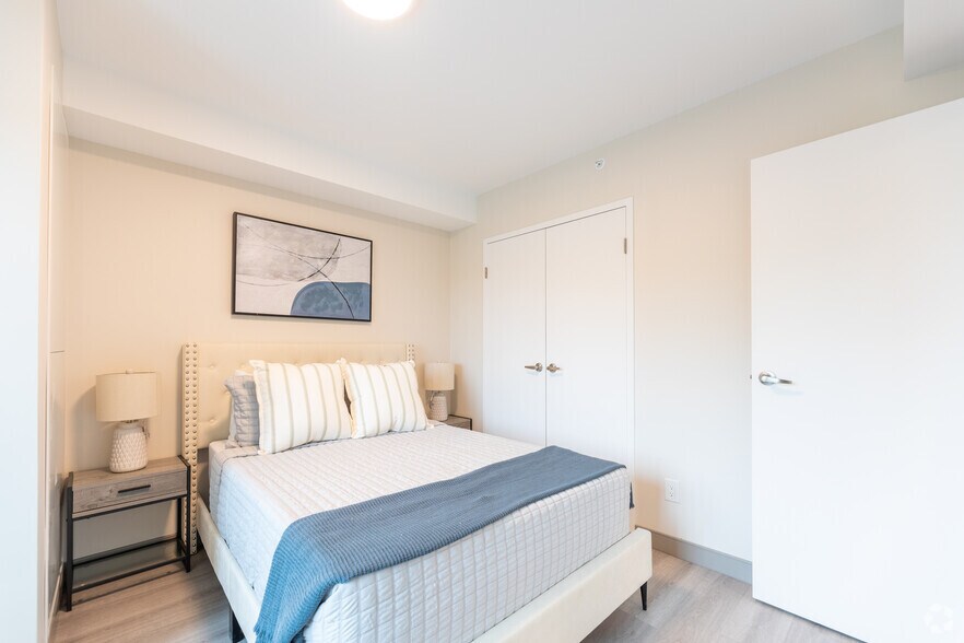 More Photos Of 1015 Innisfil Beach Road, Innisfil Apartments For Lease