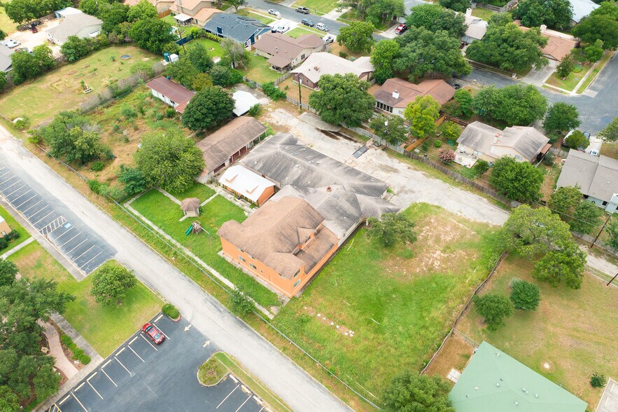 More Photos Of 6628 Crestway Dr, San Antonio Flex For Sale