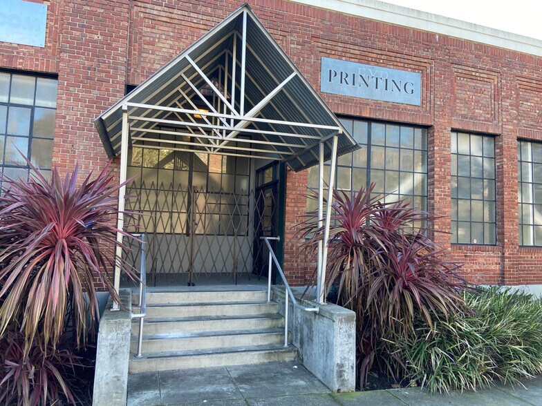 More Photos Of 1251-1259 Park Ave, Emeryville Warehouse For Sale